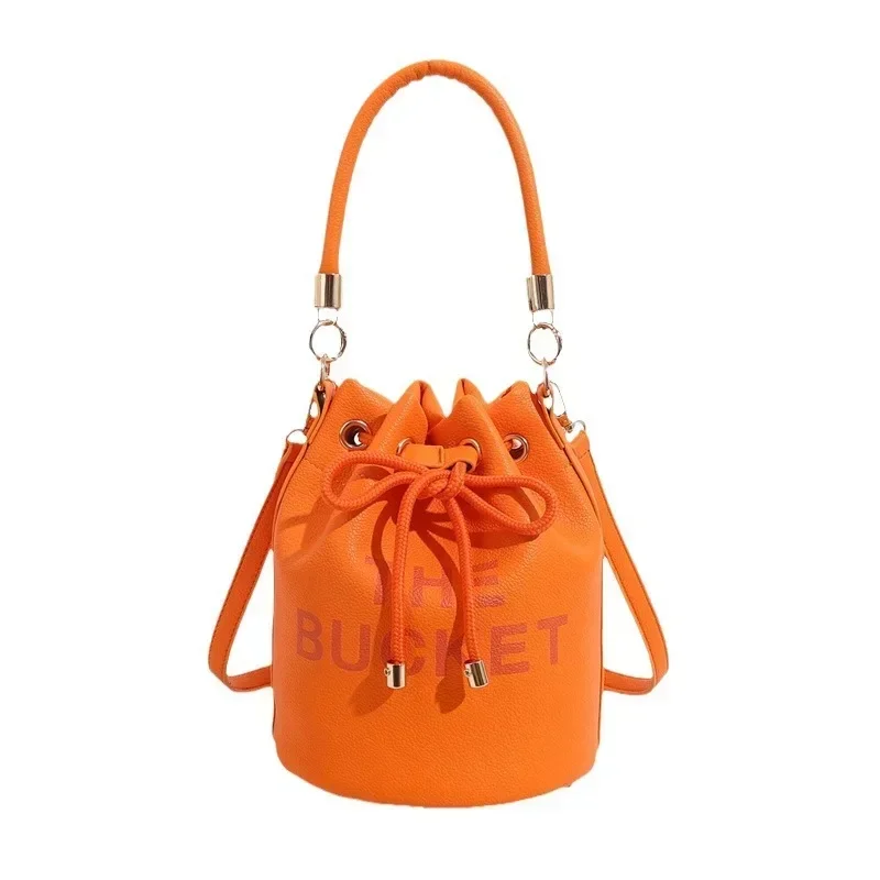 Bolso de cubo Popular a la mod - Luxury Bags Made In Italy reseña y precio